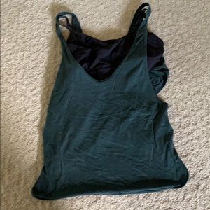 Lulu Lemon top
